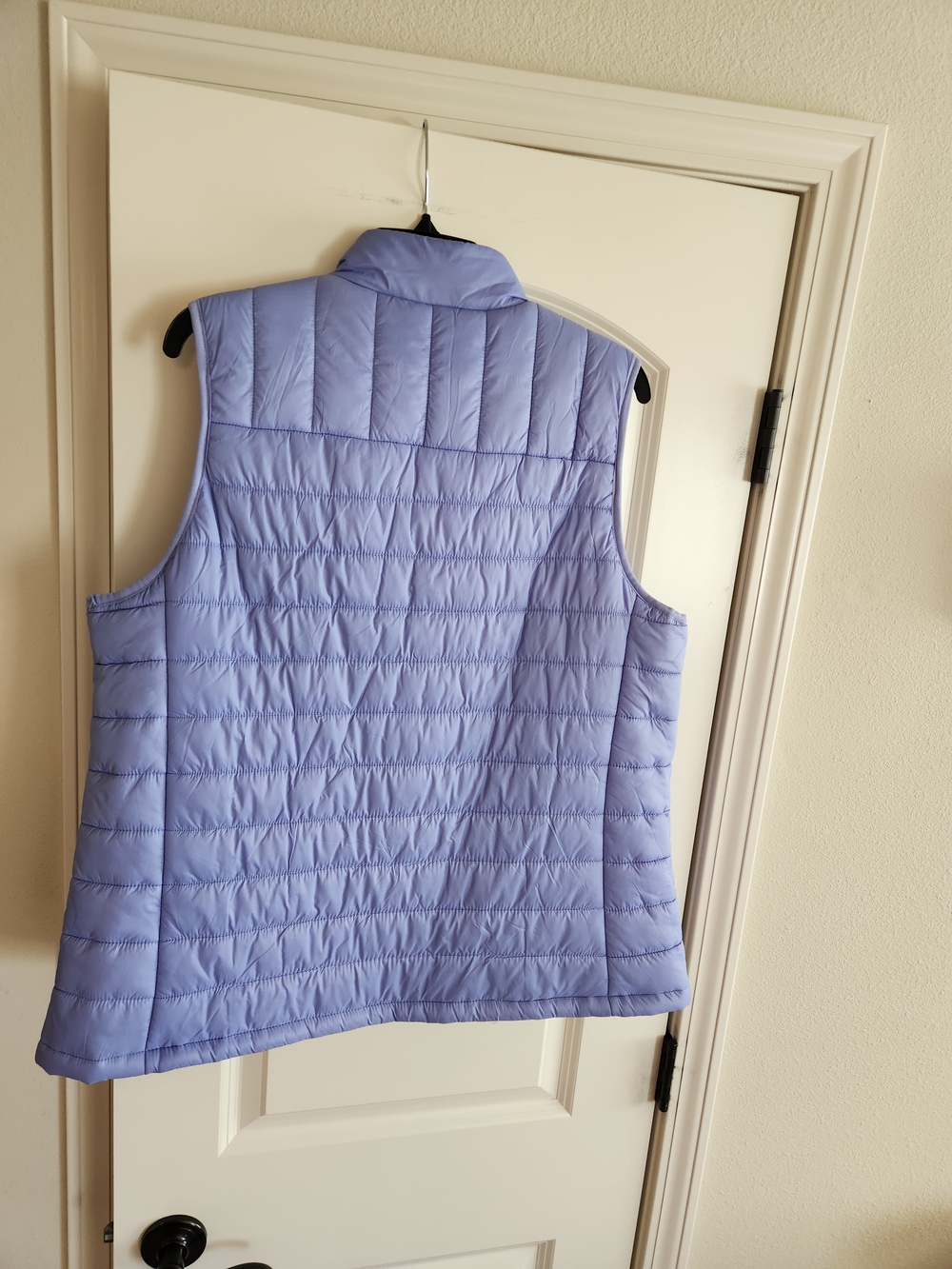 Light Purple Quilted Women's Vest - Sleeveless Puffer Jacket - Picture 3 of 6